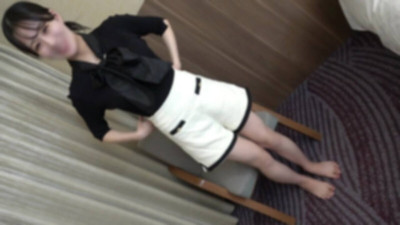[노모] FC2-PPV-4673073 [SSS class] A popular announcer shows off her gorgeous naked body in public for the first time. Even though she hides her face in embarrassment, her pussy is tight. She is hoping for a deep vaginal ejaculation.