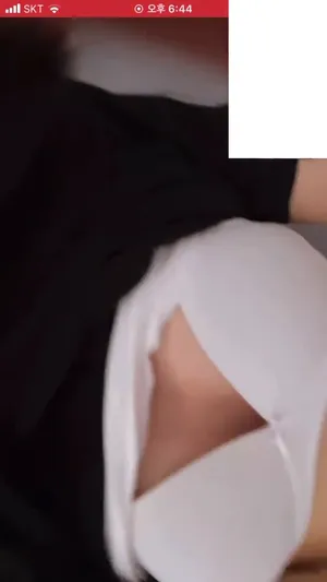 평소에 용돈 챙겨주는 어린처자와 영통 | 한국야동 고화질 스트리밍