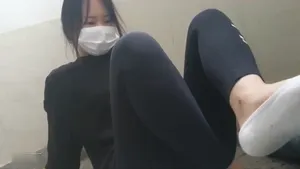 계단간단 레깅스 풋잡녀 | 한국야동 고화질 스트리밍