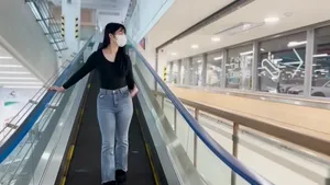 마트에 장 보러가서 떡만 치고 오는 불륜녀 | 한국야동 고화질 스트리밍