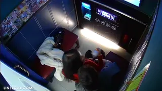 노래방에서 아랫도리 훌떡 까버리고 화려한 허리치기 | 한국야동 고화질 스트리밍