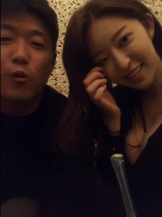 왕가슴 업소녀가 똥꼬도 보여주는 전설의 성방 로쿠데나시 업스케일링 | 한국야동 고화질 스트리밍