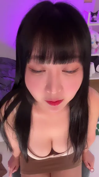 떠오르는 아헤가오 신성 흑발이 | 한국야동 고화질 스트리밍