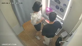 인생네컷 부스에서 찐하게 키스하는 커플들 | 한국야동 고화질 스트리밍