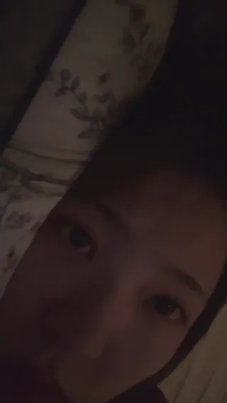 왕눈이 전담녀 인스타에서 수줍은 노출 | 한국야동 고화질 스트리밍